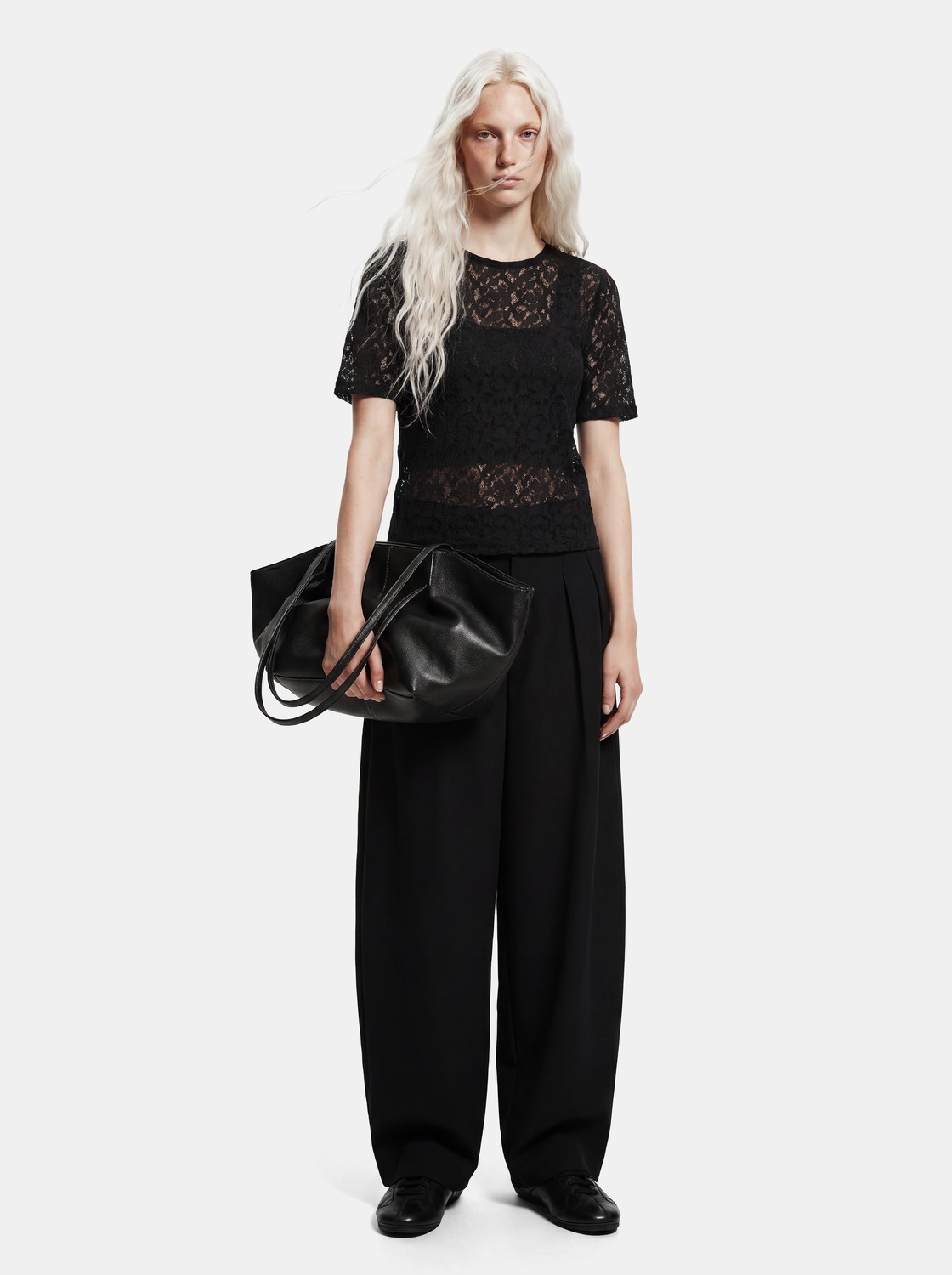 model_shot-front_full